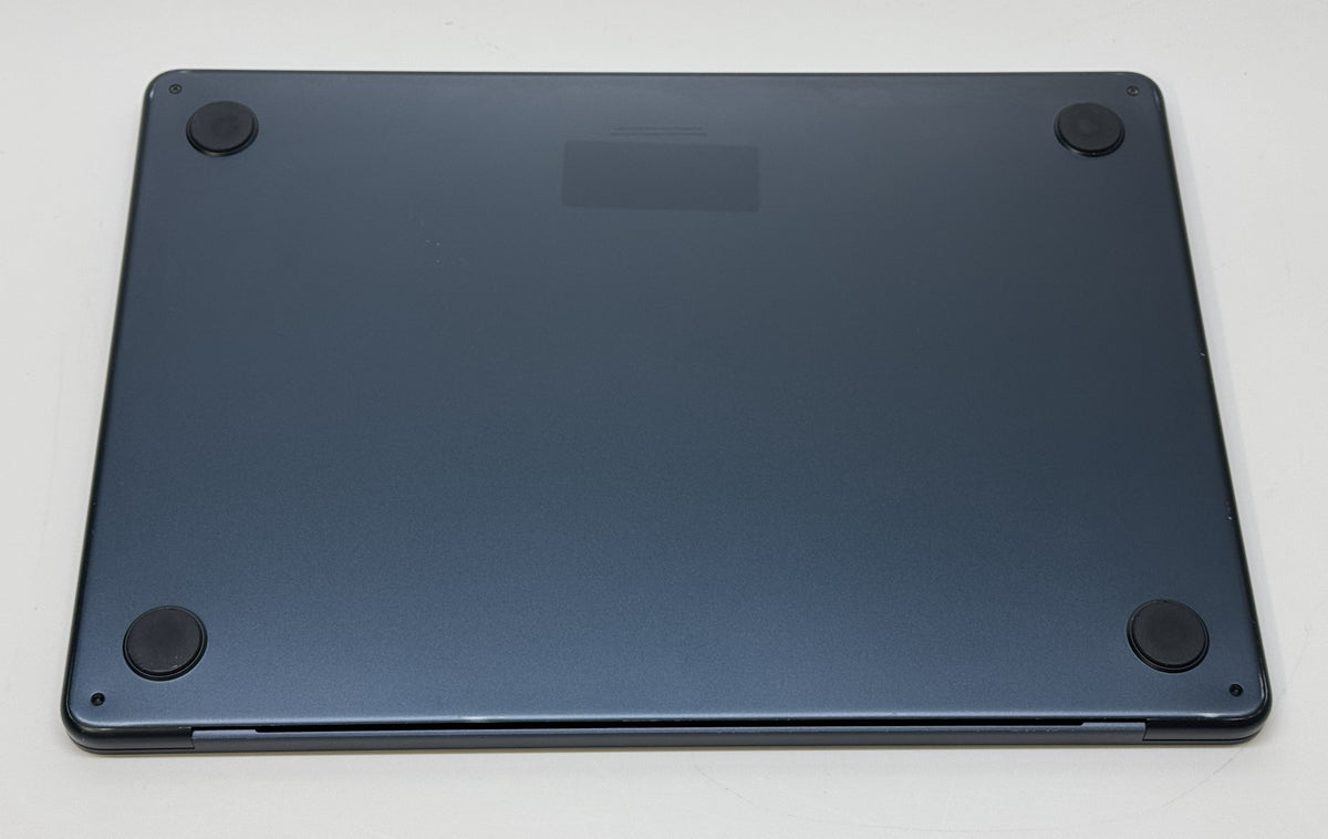 13" MacBook Air M2 2022