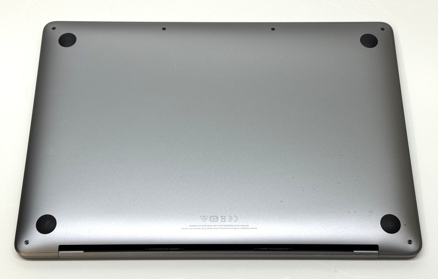 13" Macbook Pro M2 2022-23