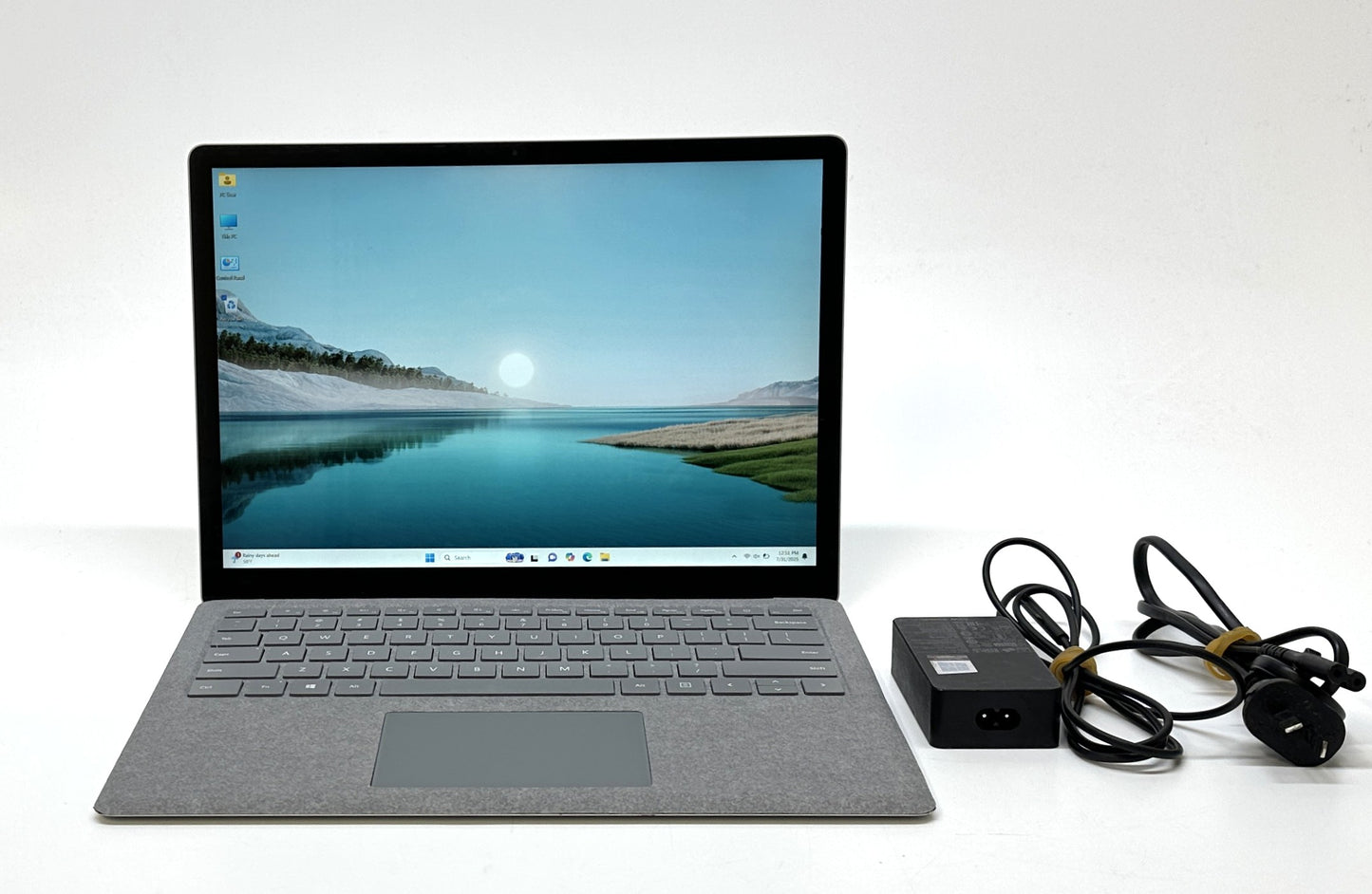 13.5" Microsoft Surface Laptop 2