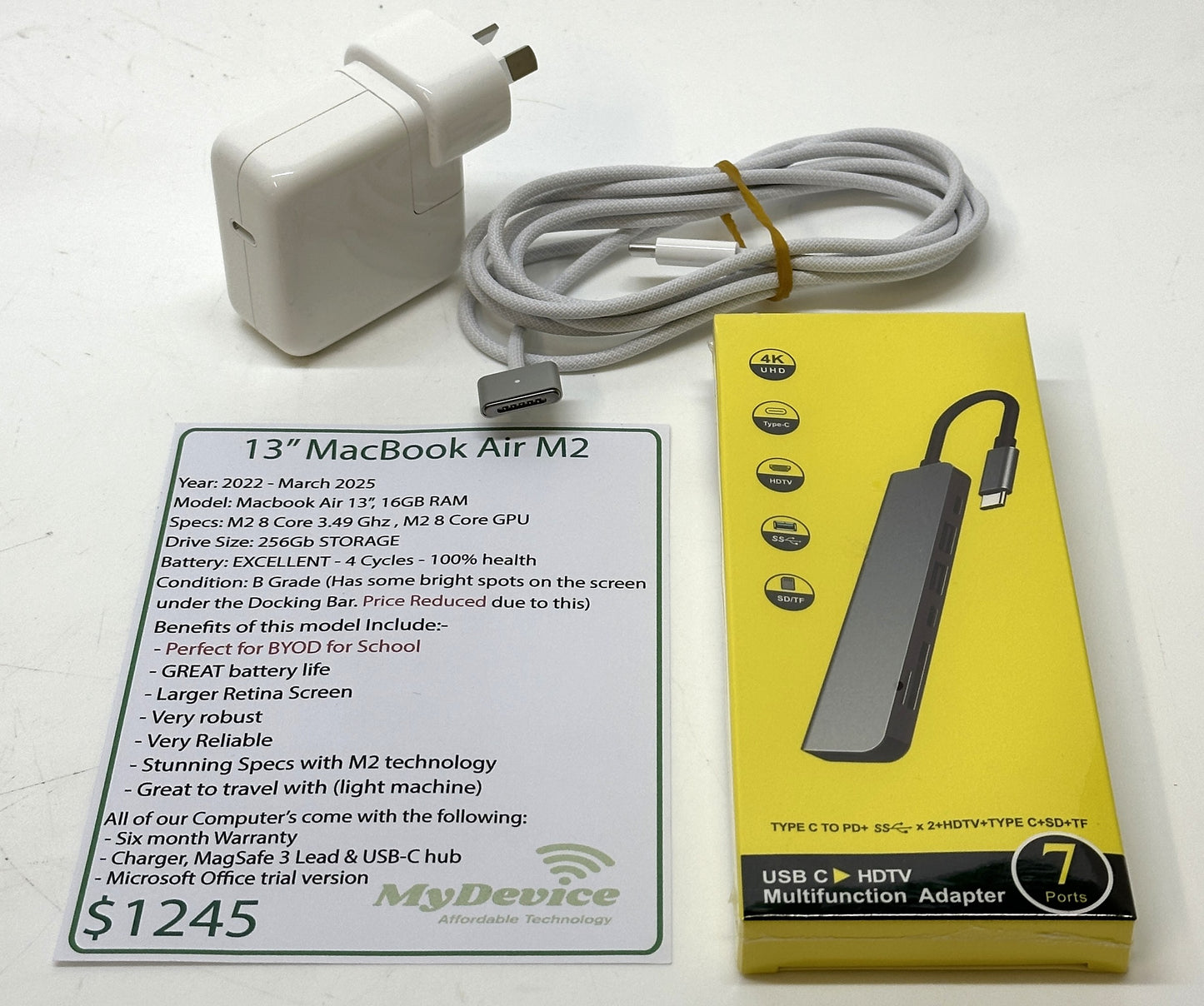 13" MacBook Air M2 2022